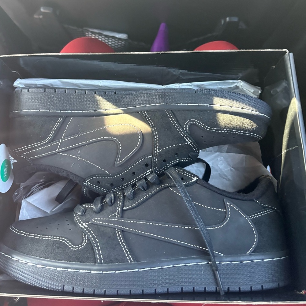 Black Low-Top Sneakers